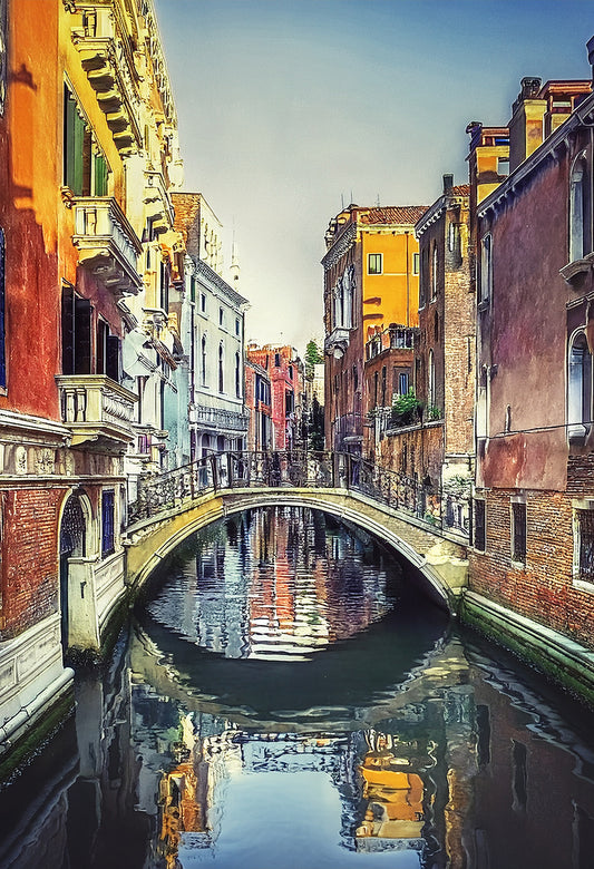 Venice Bridge Reflection – Fine Art Canvas Print | Vibrant Architectural Wall Art